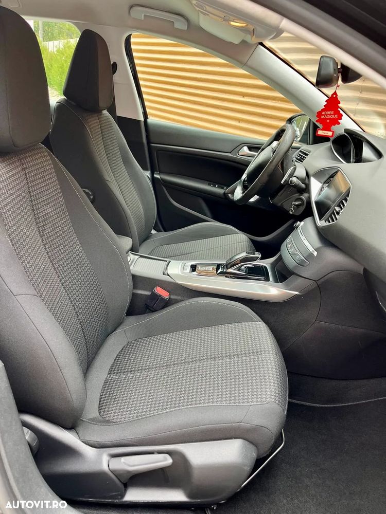 Peugeot 308 SW PureTech 130 GPF EAT8 Stop & Start Active Business-Paket - 13