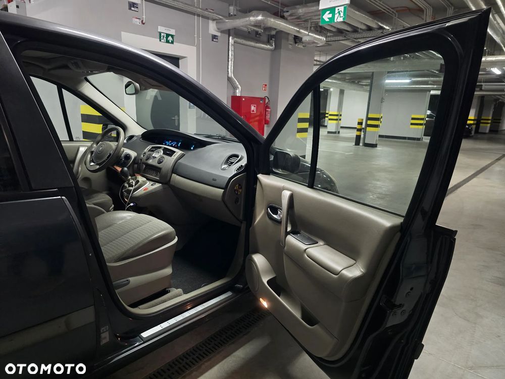 Renault Scenic 2.0 16V Luxe Privilege - 7