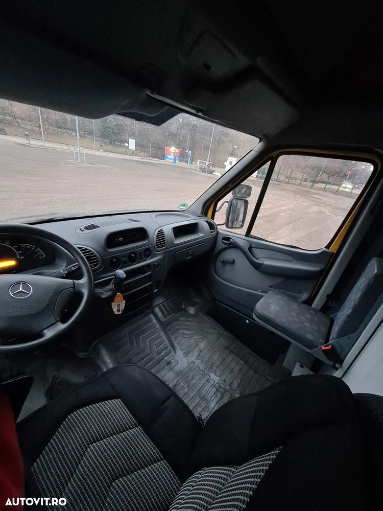 Mercedes-Benz Sprinter - 17