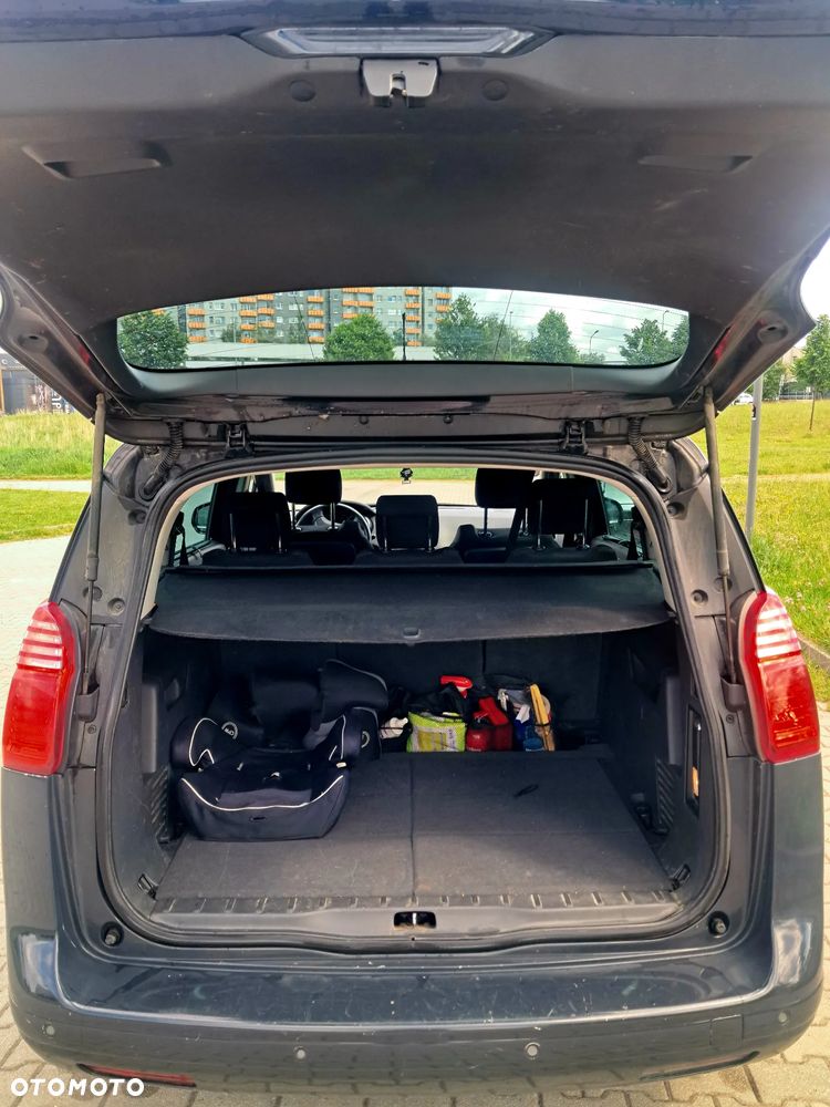 Peugeot 5008 2.0 HDi Business Line 7os - 9