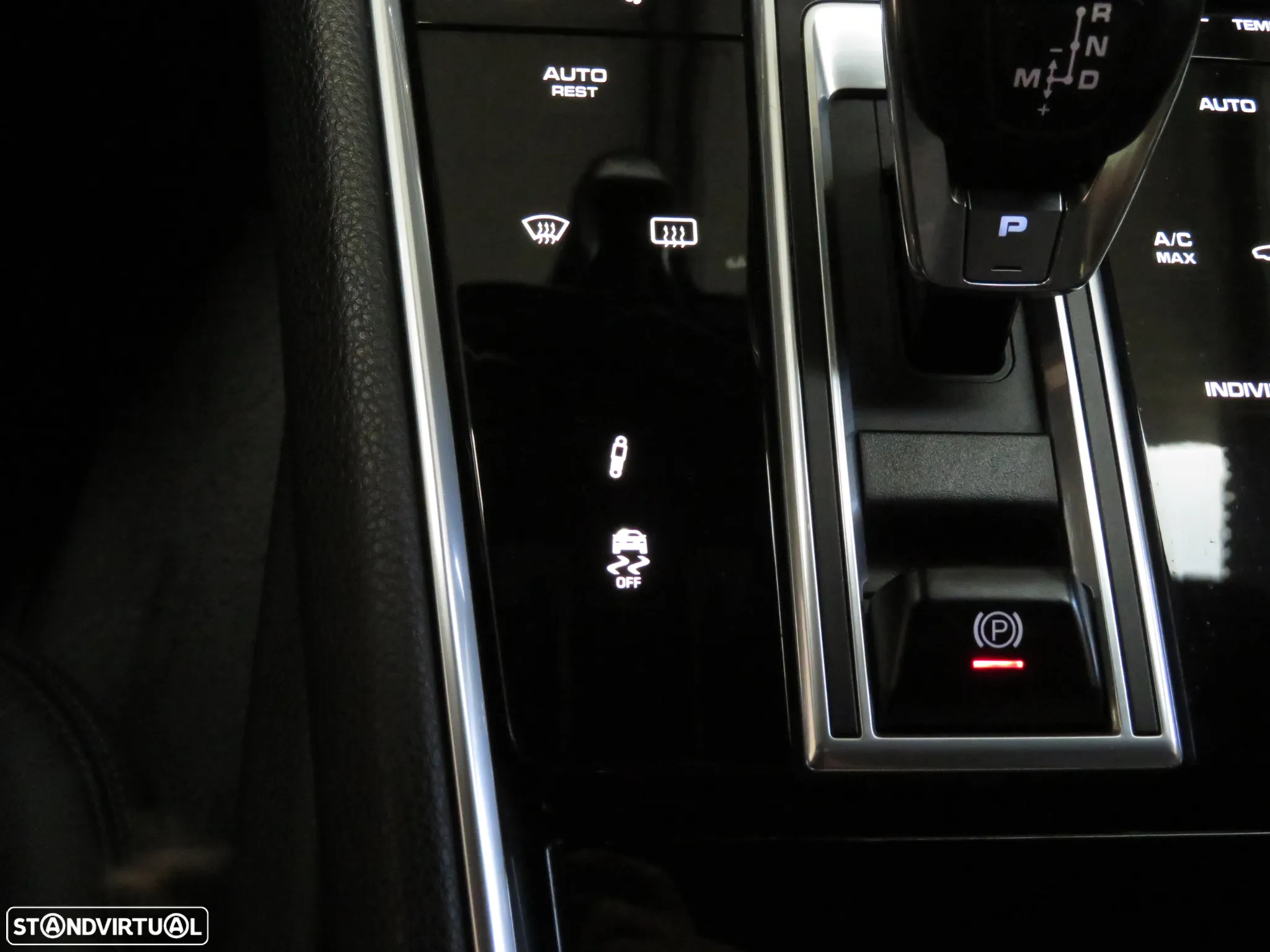 Porsche Panamera 4 E-Hybrid - 35