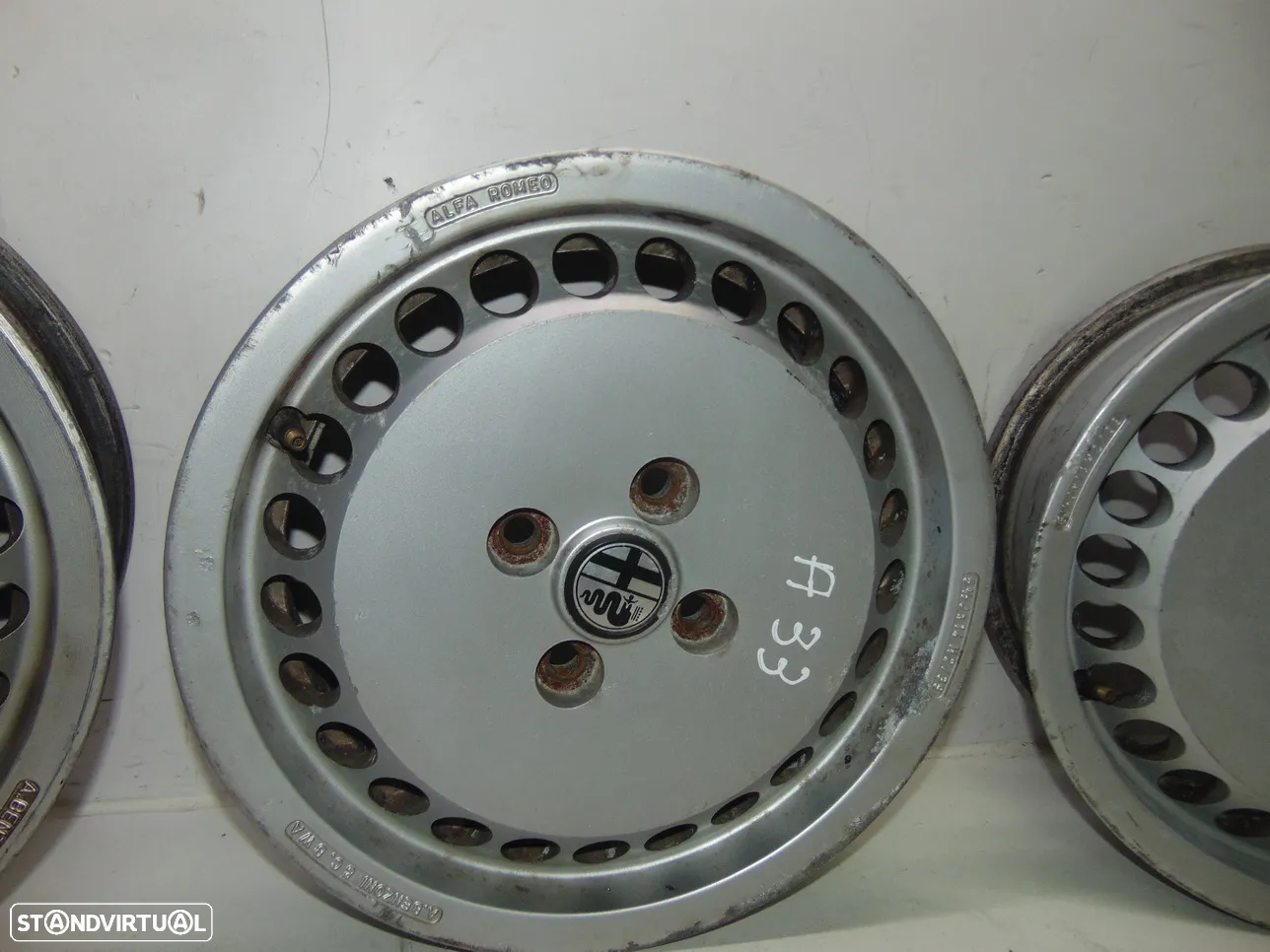Alfa Romeo 33 1º modelo jantes especiais - 3