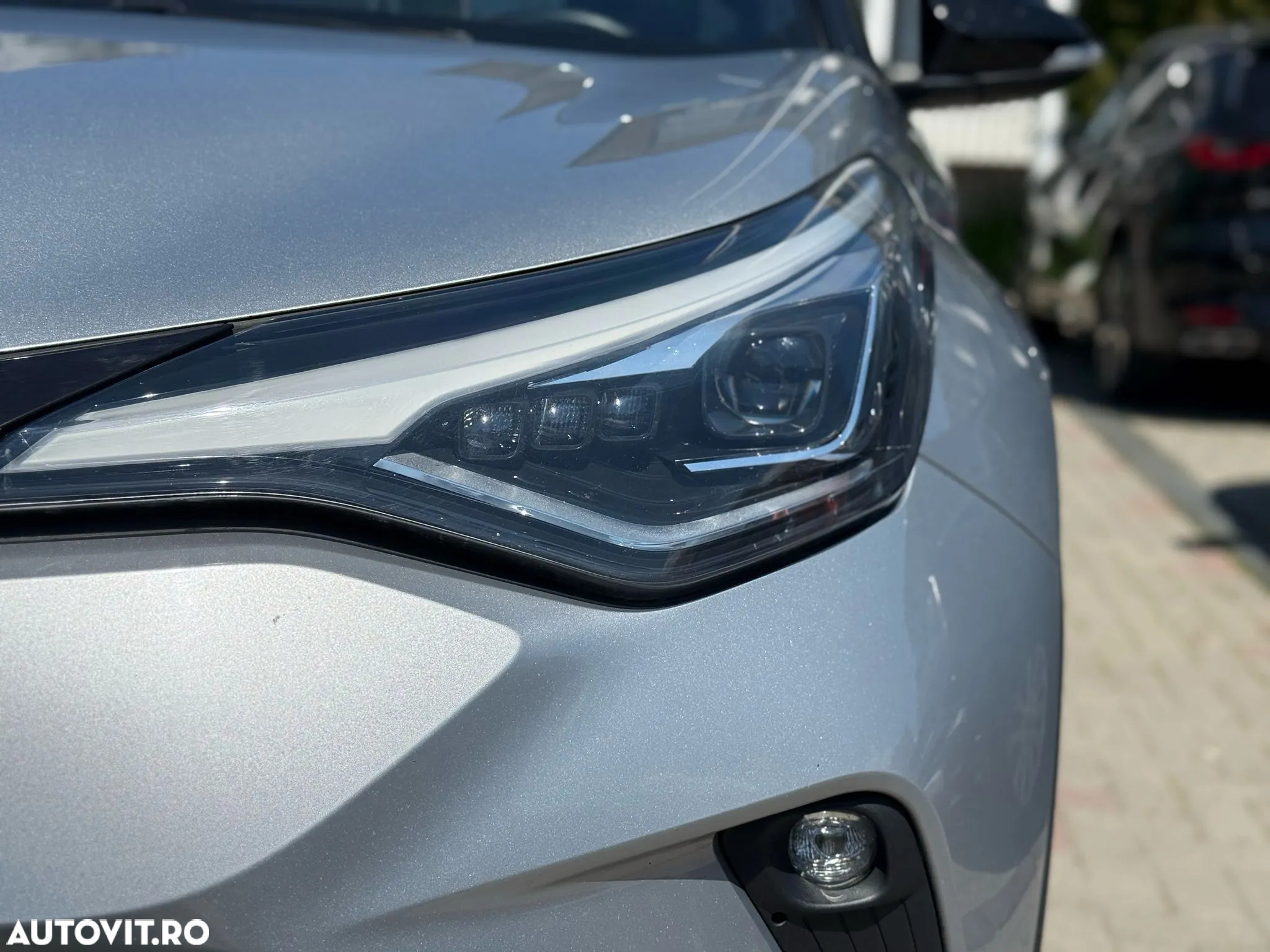 Toyota C-HR 1.8 HSD 122 CP 4x2 CVT Cult - 10