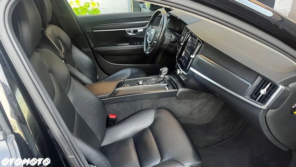 Volvo V90 D4 Momentum - 15