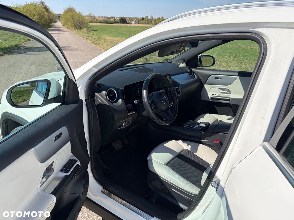Mercedes-Benz GLA 200 - 3