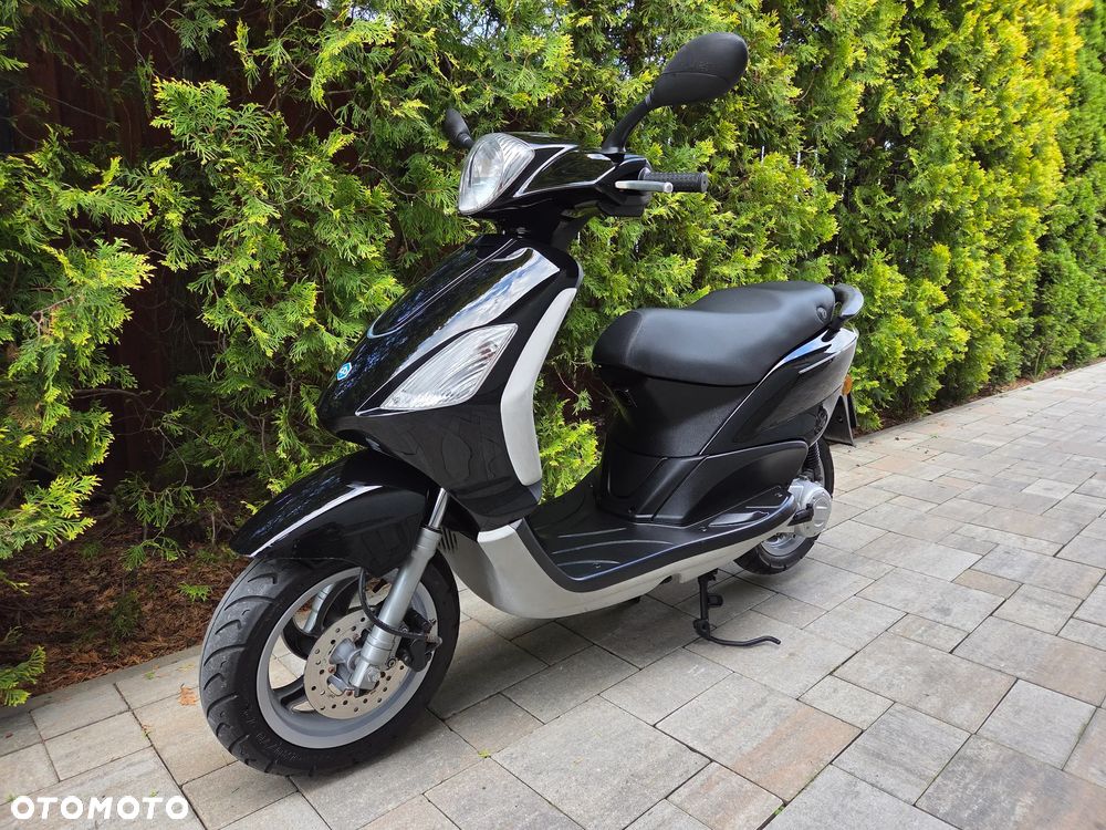 Piaggio FLY - 4