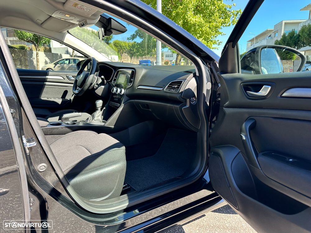 Renault Mégane BLUE dCi 115 LIMITED - 29