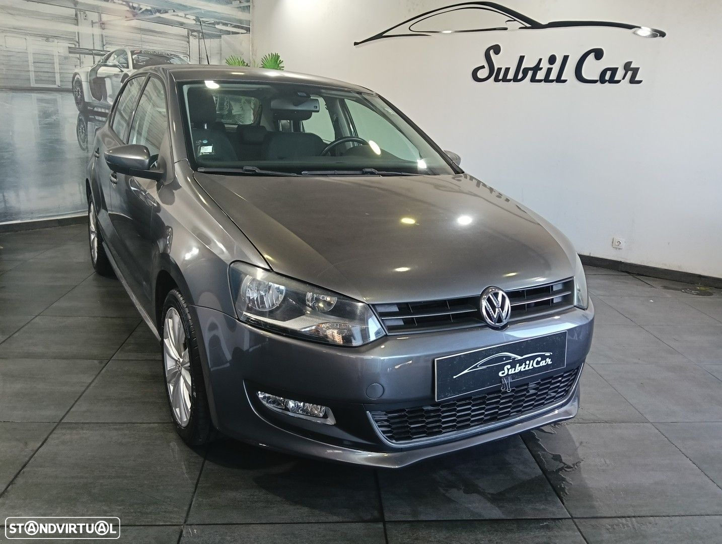 VW Polo 1.6 TDI Hightine DSG - 4