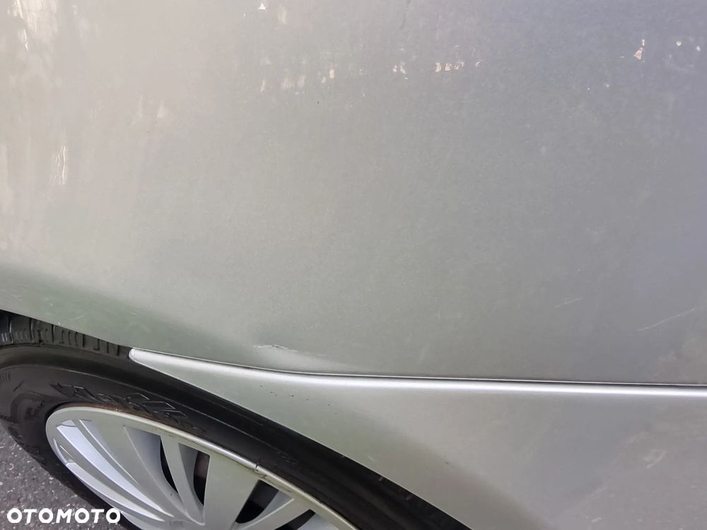 Renault Clio 1.2 16V Confort Authentique - 20