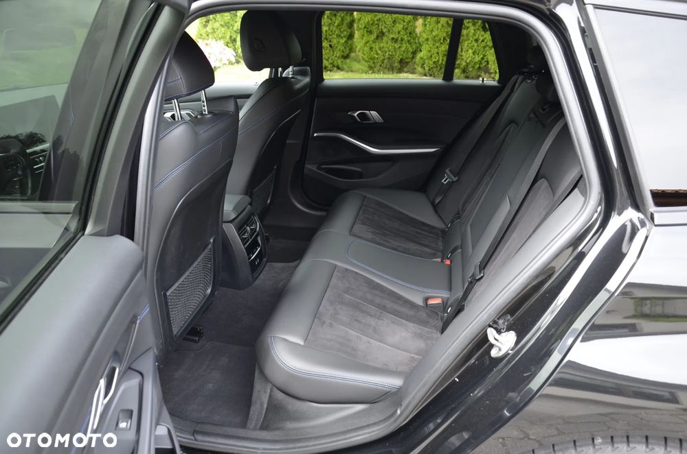 BMW Seria 3 320d M Sport Shadow sport - 18