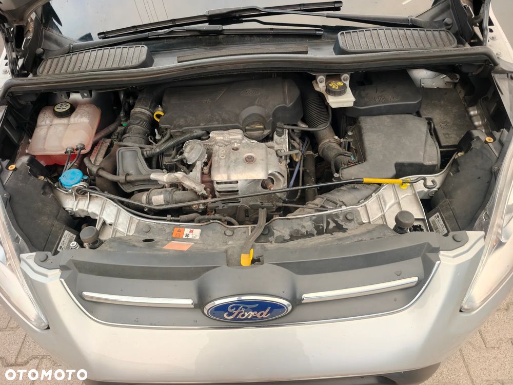 Ford C-MAX - 22