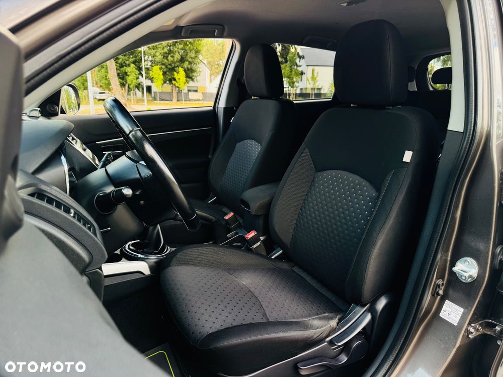 Mitsubishi ASX 1.6 2WD 35 Jahre - 29