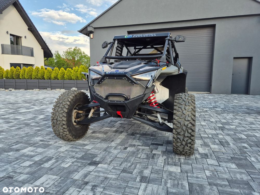 Polaris RZR - 11
