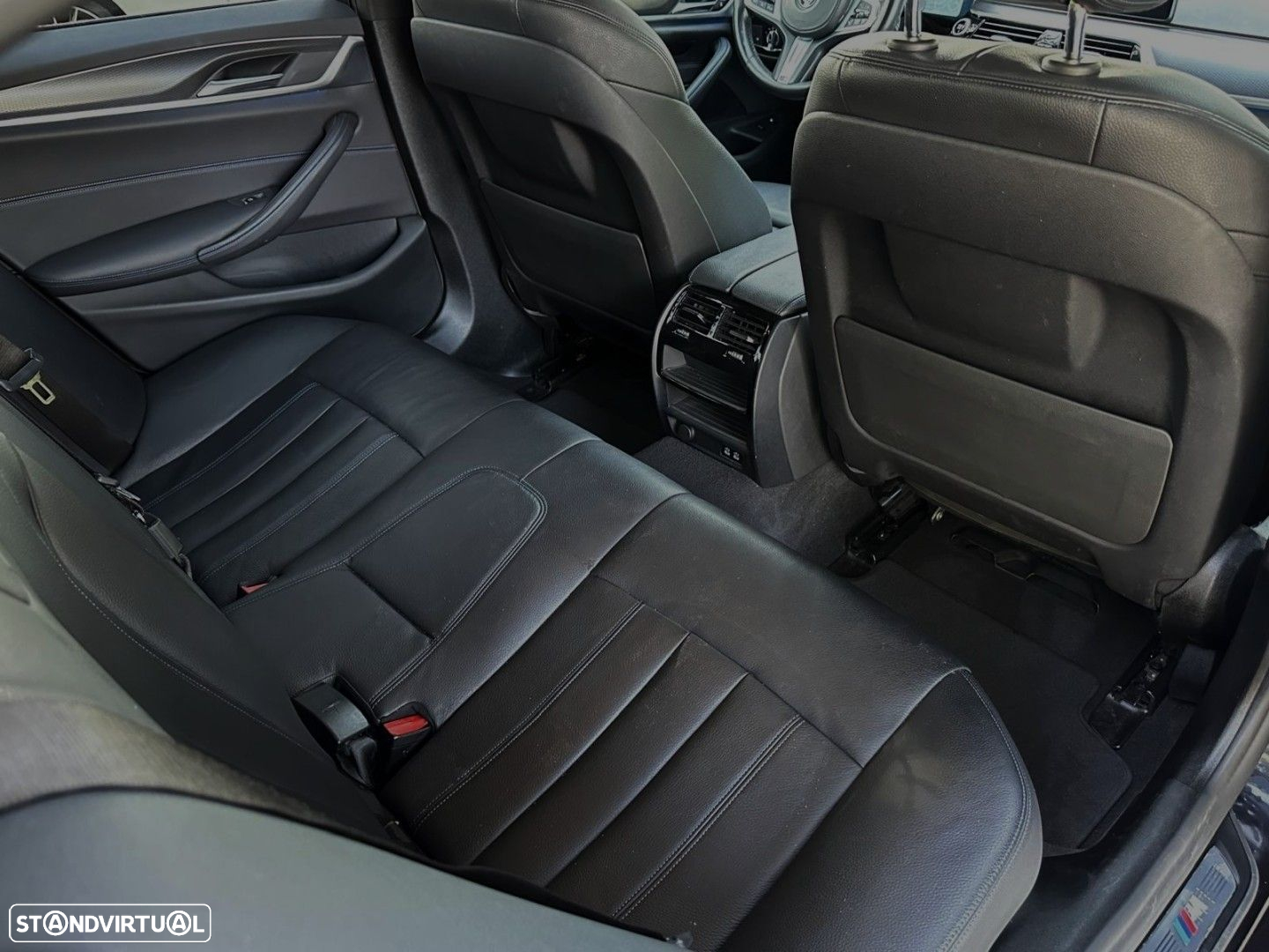 BMW 530 e Pack M - 42