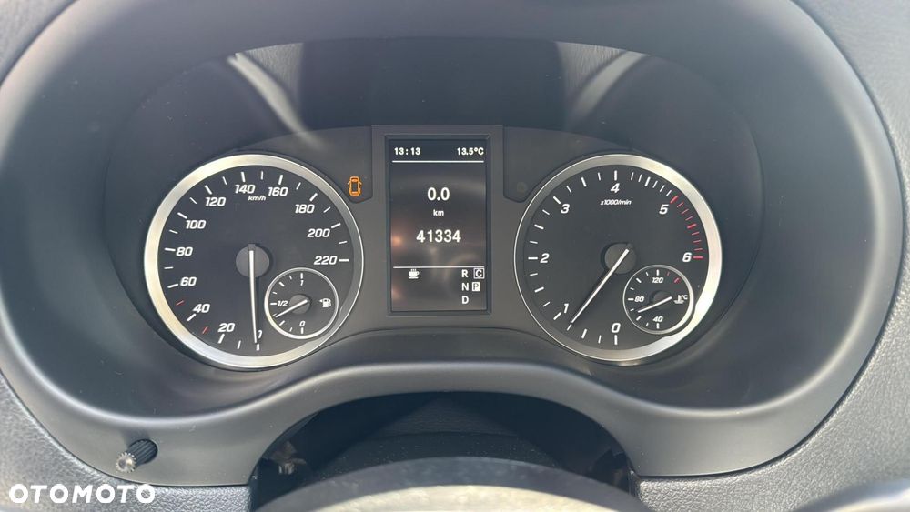 Mercedes-Benz Vito - 12