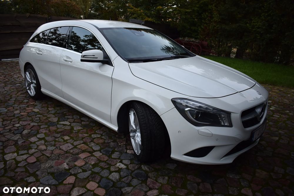 Mercedes-Benz CLA Shooting Brake 250 7G-DCT - 16