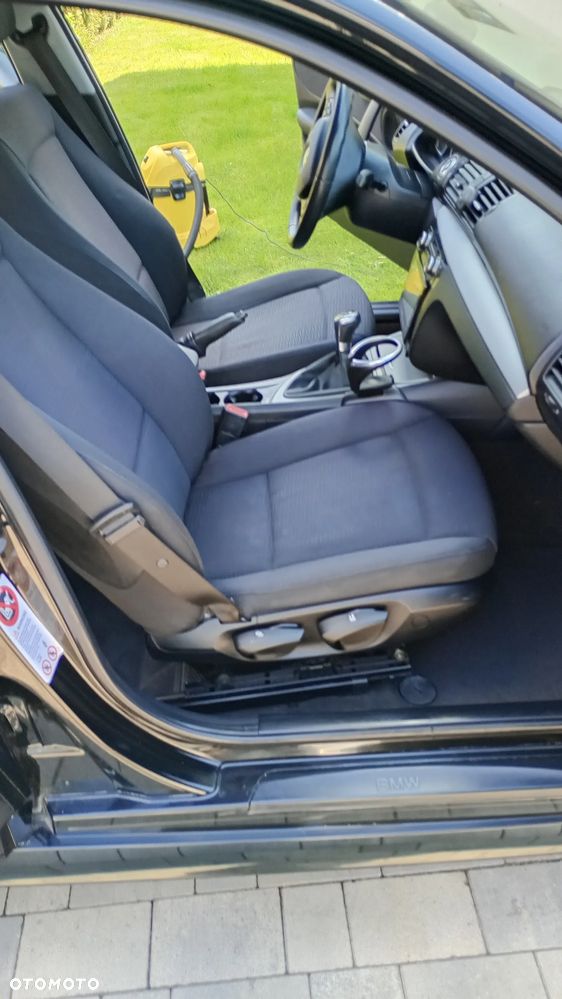BMW Seria 1 116d - 6
