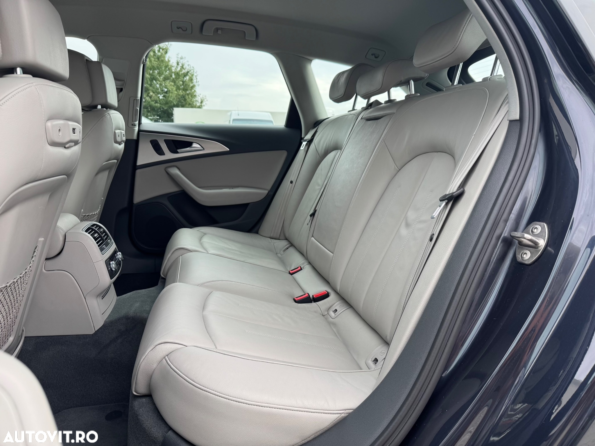 Audi A6 Avant 2.0 TDI Ultra S tronic - 14