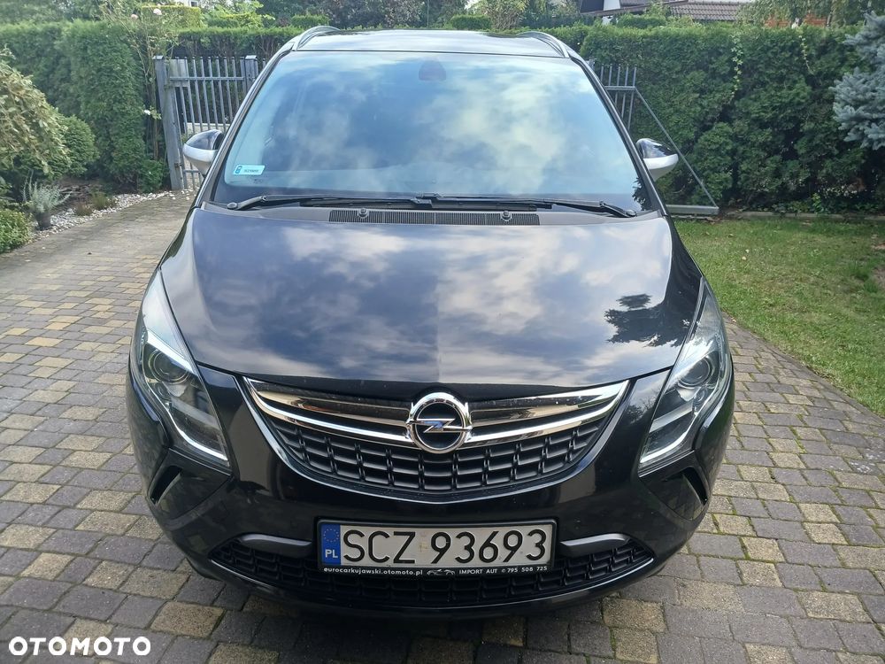Opel Zafira - 1