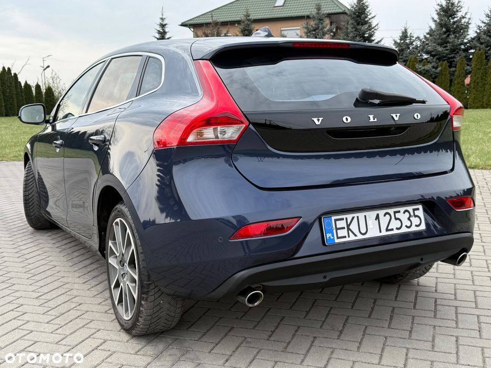 Volvo V40 - 9