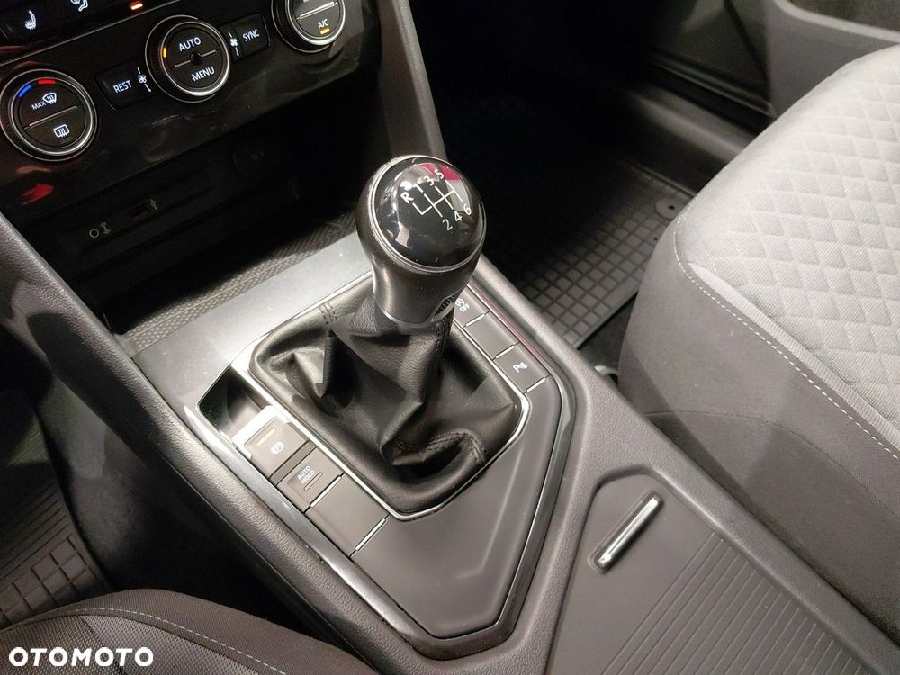 Volkswagen Tiguan - 35