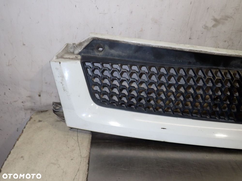 GRILL ATRAPA RENAULT MASTER 2.5 - 5