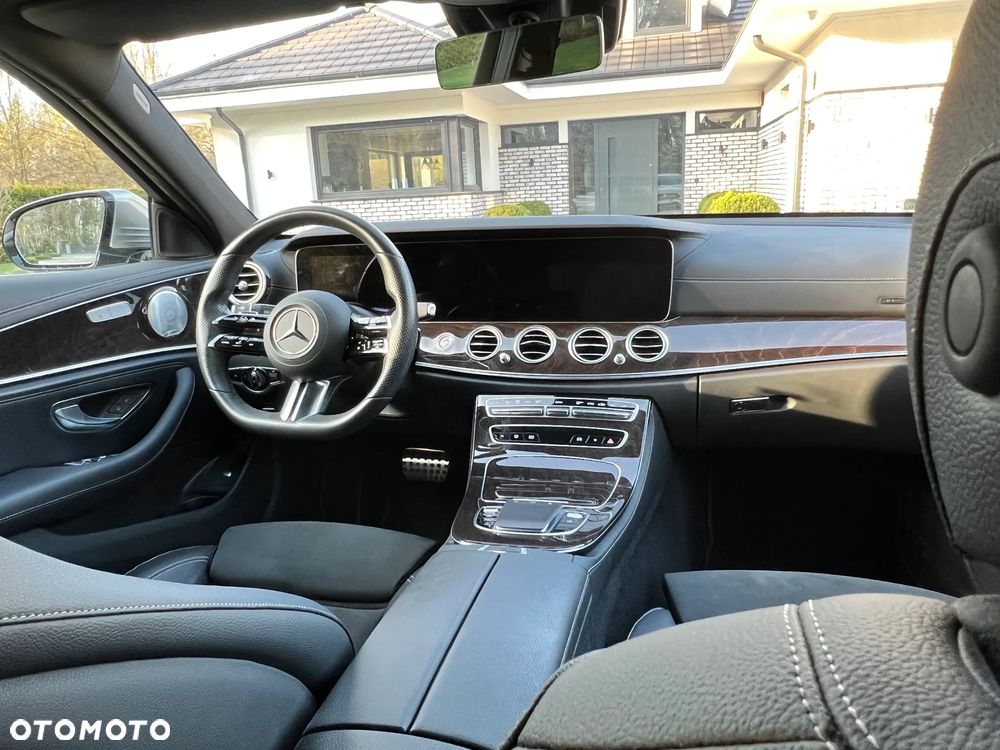 Mercedes-Benz Klasa E 220 d 4Matic 9G-TRONIC AMG Line - 12