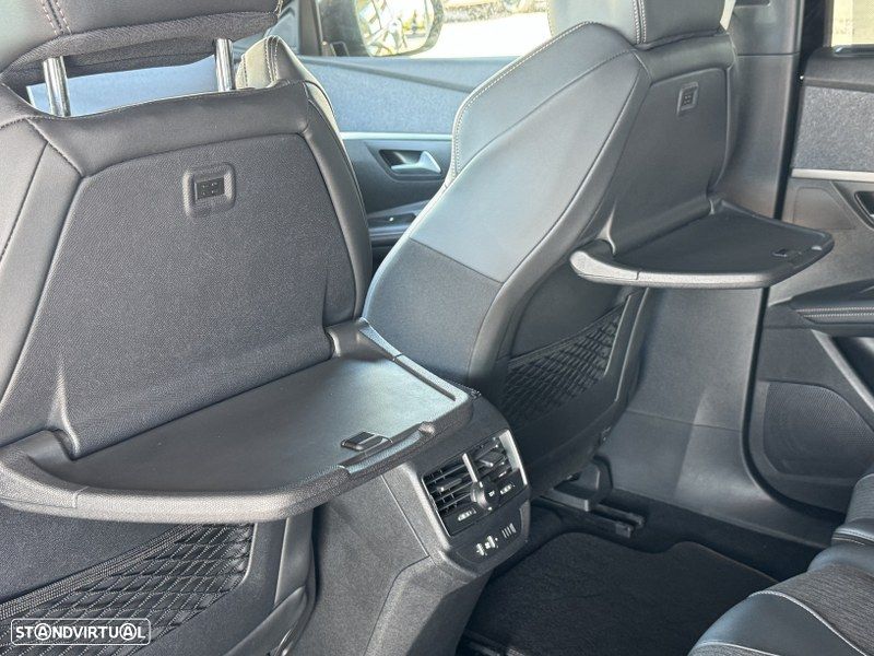 Peugeot 5008 1.5 BlueHDi GT Line J19 EAT8 - 36