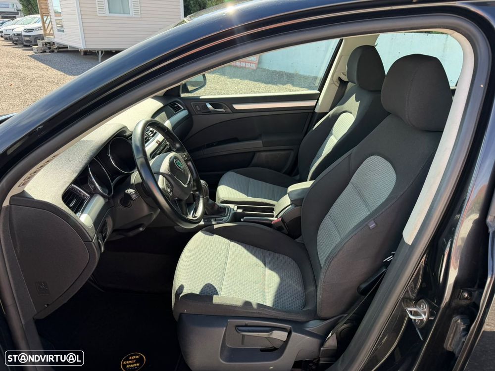 Skoda Superb 1.6 TDI Ambition - 6
