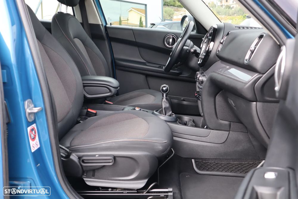 MINI Countryman Cooper D - 12