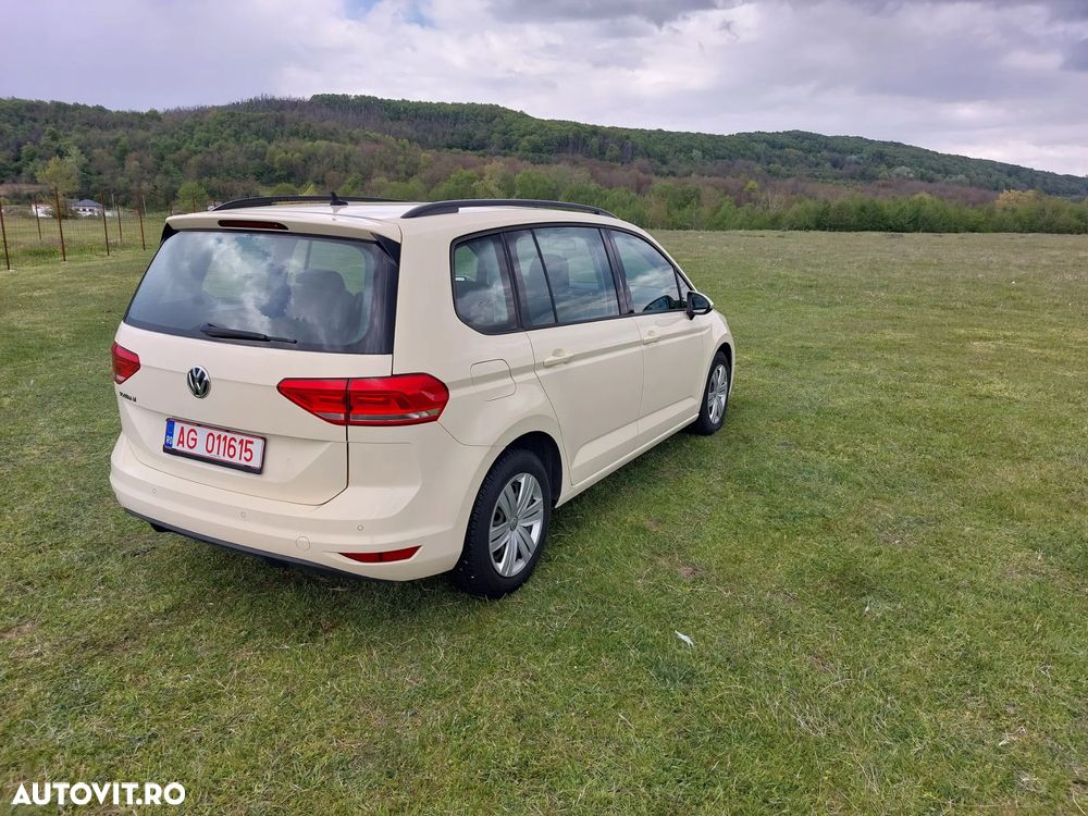 Volkswagen Touran 2.0 TDI SCR (BlueMotion Technology) DSG Comfortline - 4