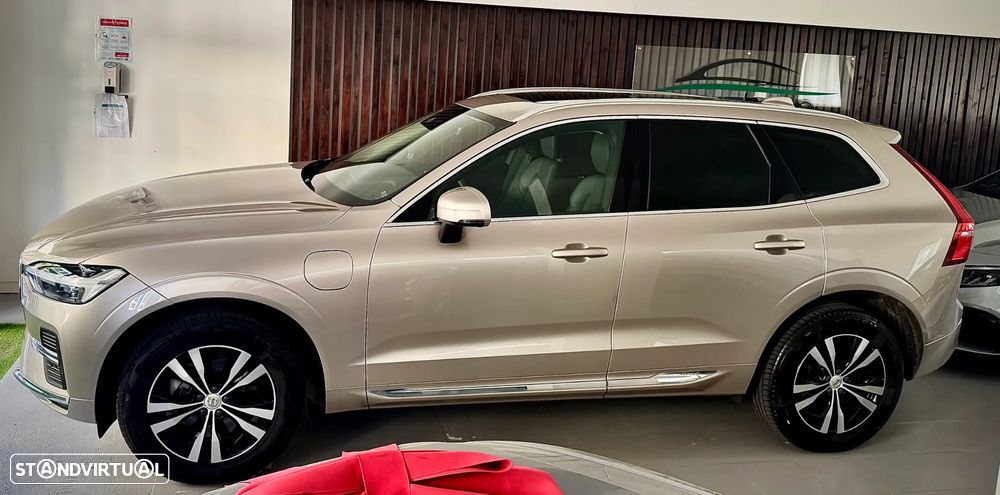Volvo XC 60 2.0 T6 PHEV Black Edition - 8