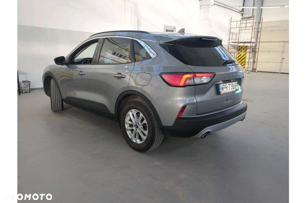 Ford Kuga - 2