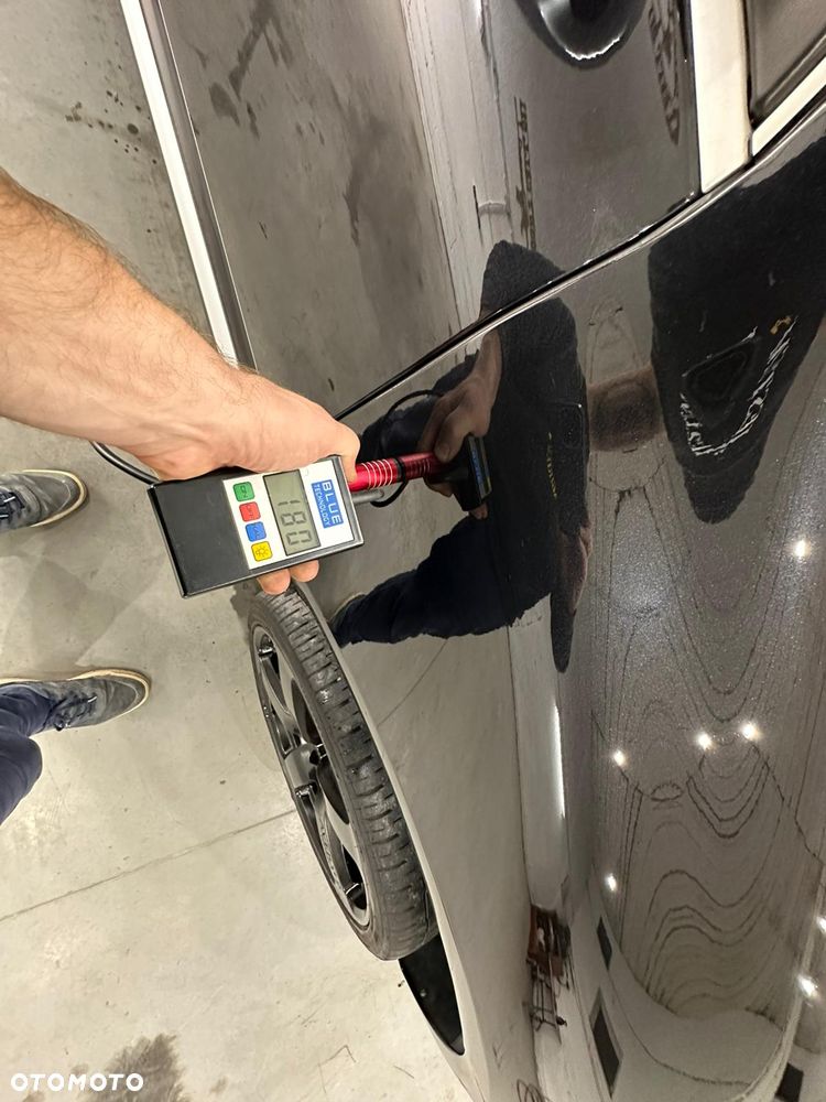 Porsche Cayenne - 24