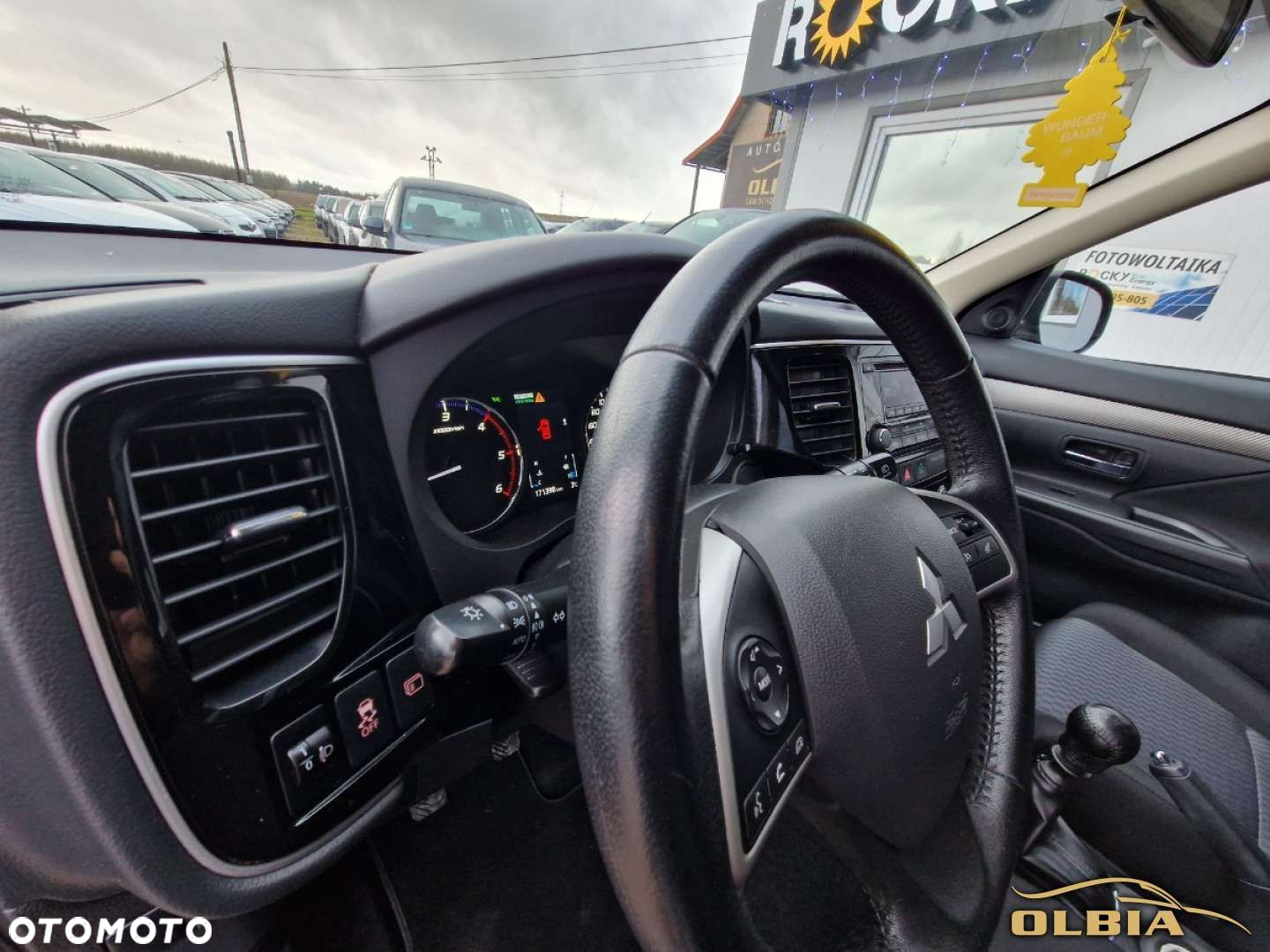 Mitsubishi Outlander 2.2 DI-D 4WD Instyle - 28
