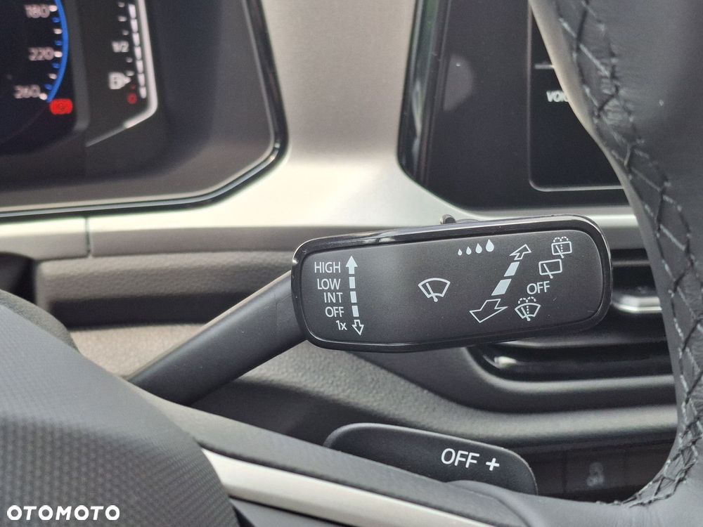 Volkswagen T-Roc 1.5 TSI Style DSG - 17