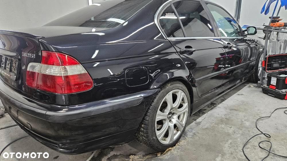 BMW Seria 3 325i - 6