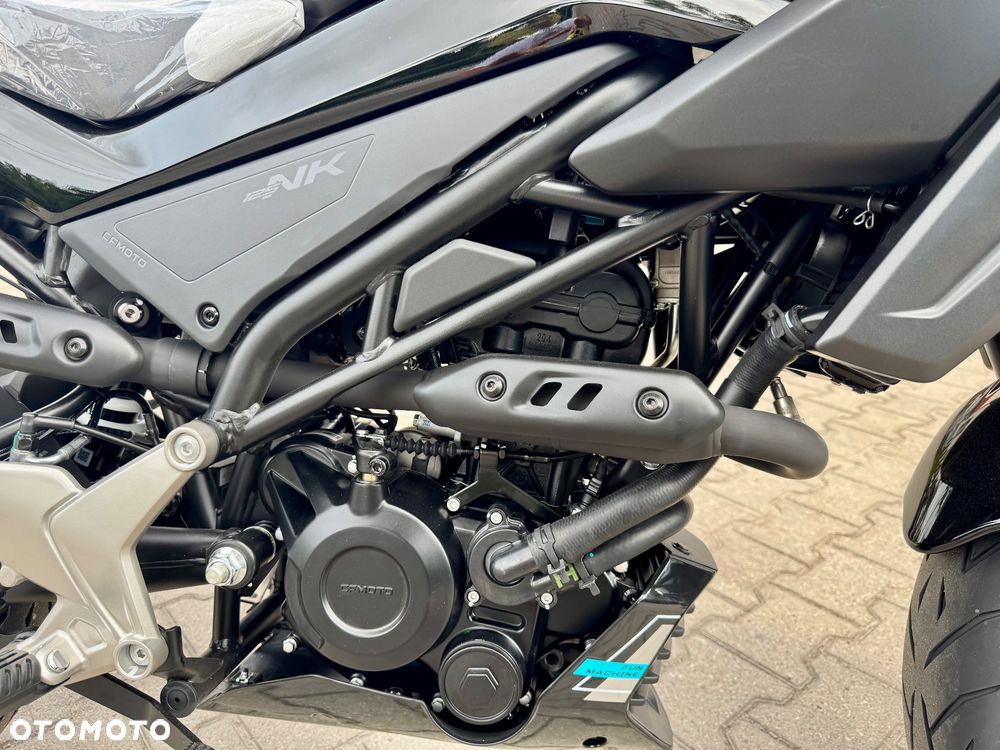 CFMoto NK - 17