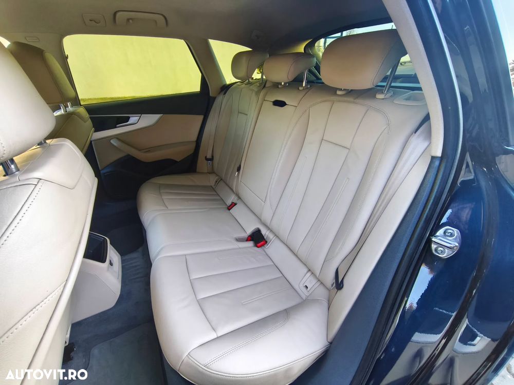 Audi A4 2.0 TDI S tronic quattro design - 11