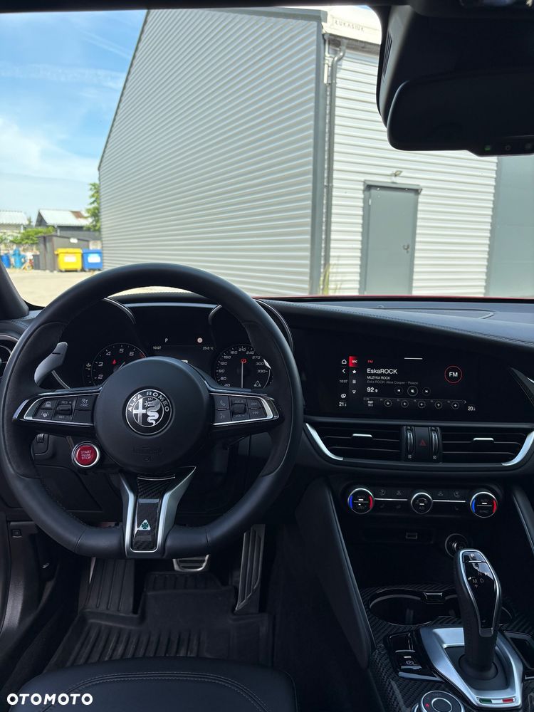 Alfa Romeo Giulia 2.9 Bi Turbo V6 Quadrifoglio - 10