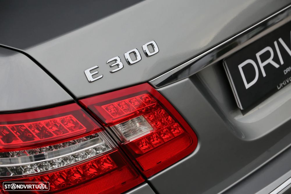 Mercedes-Benz E 300 Bluetec Hybrid Avantgarde - 21
