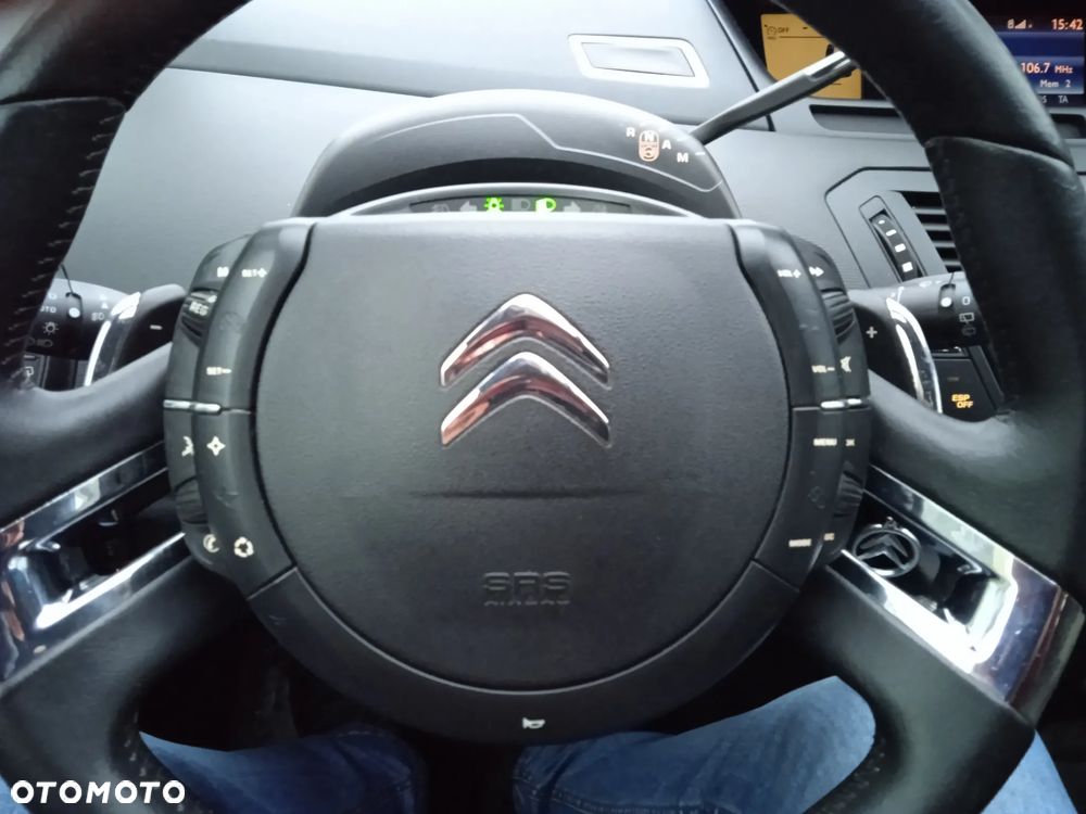 Citroën C4 ver-1-6-e--hdi-fap-egs6-exclusive - 11