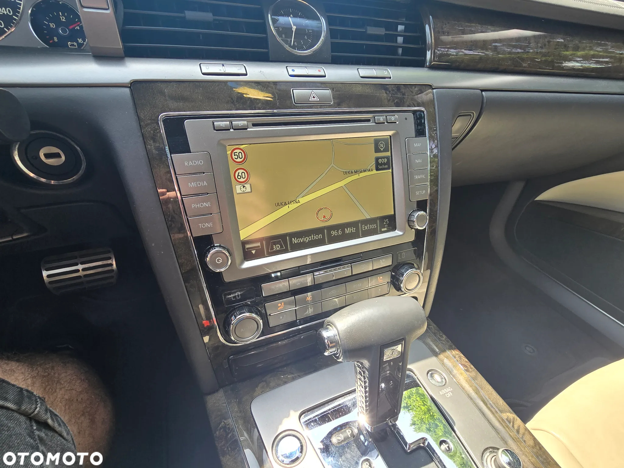 Volkswagen Phaeton 3.0 V6 TDI DPF 4MOTION Automatik (4 Sitzer) - 34