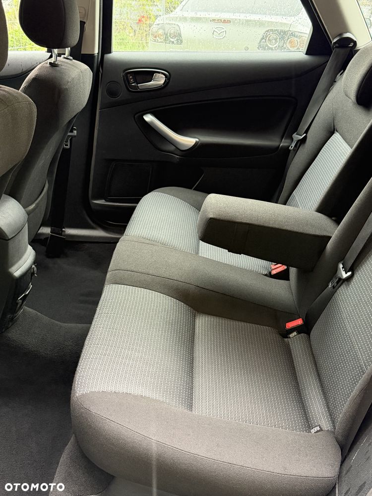 Ford Mondeo - 7