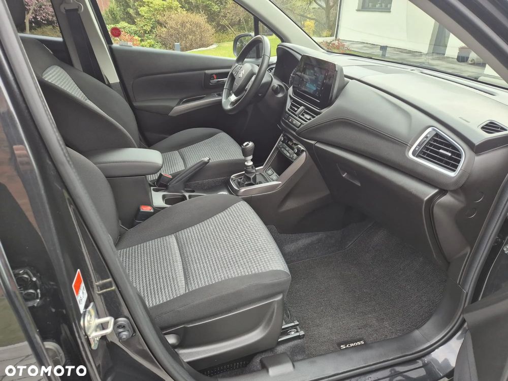 Suzuki S-Cross 1.4 SHVS Premium SP - 25