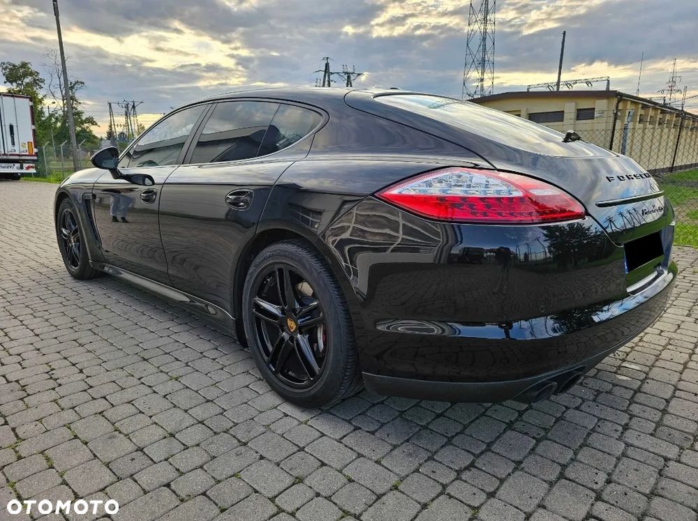 Porsche Panamera 4S PDK - 4