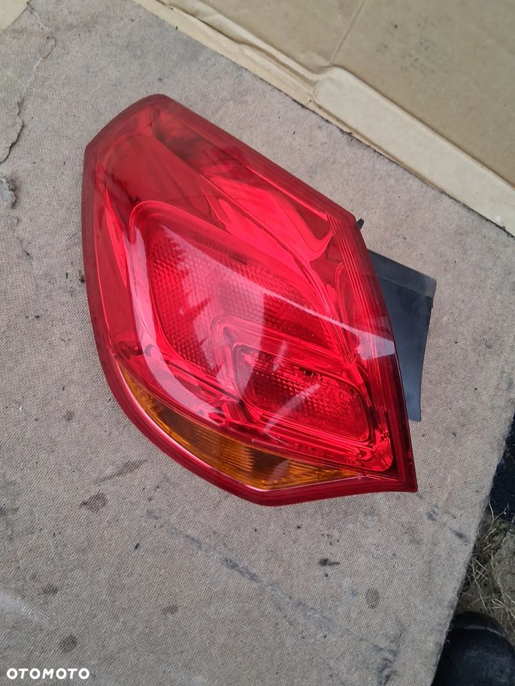 Lampa tylna prawa OPEL ASTRA IV J HB 2009-2012 - 5