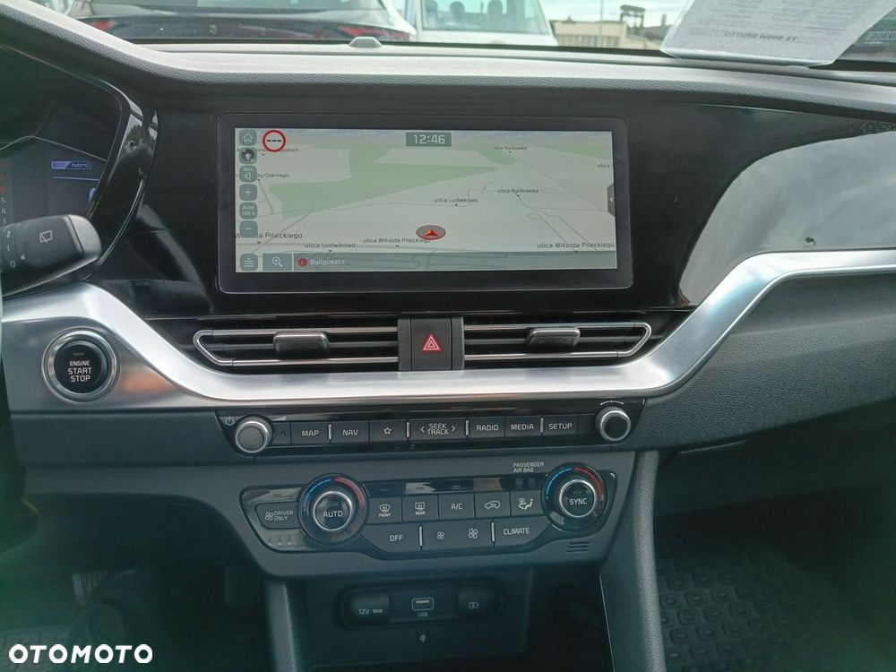 Kia Niro 1.6 GDI Hybrid Business Line - 25