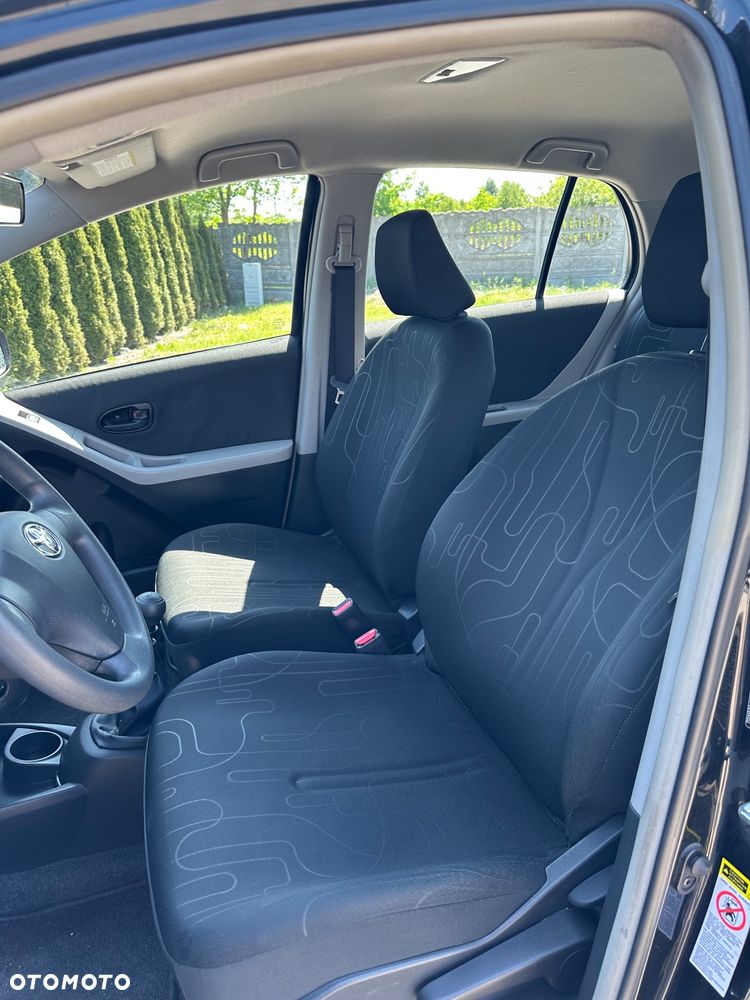 Toyota Yaris 1.33 Sol - 30
