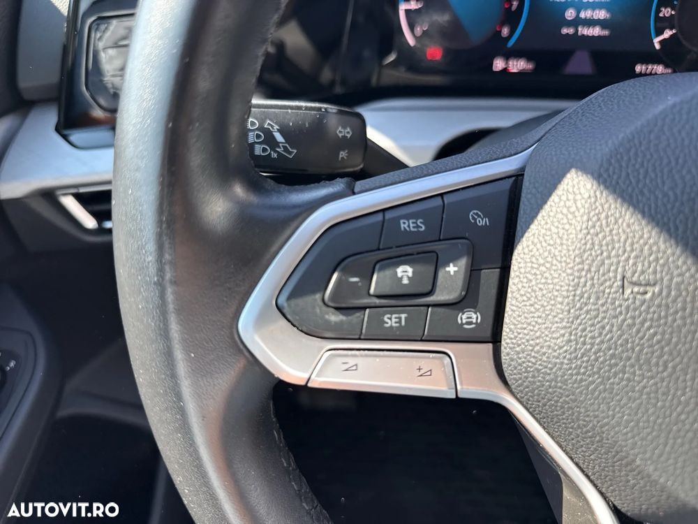 Volkswagen Golf 1.0 TSI Life - 16
